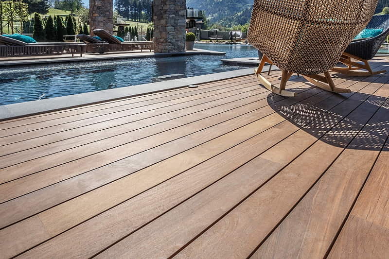 Jenis Lantai Kayu untuk Teras Beri Kesan Natural